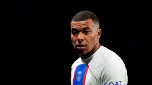 Ce se întâmplă când încerci să cumperi tricoul lui Real Madrid cu numărul 9, cu numele lui Mbappe pe spate!