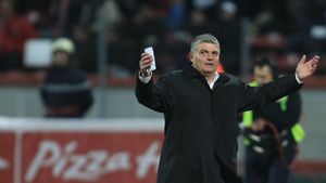 "N'Doye a dat 5-6 goluri de când am pus eu presiune pe el**, cât n-a dat în toată cariera!"