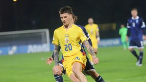 Giovanni Becali a dezvăluit ce blochează transferul lui Dennis Man de la Parma. Nu mai e impresarul lui, dar el i-a negociat contractul: „Nu-i poate da același salariu”