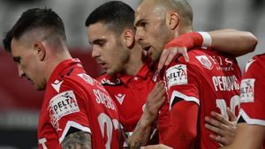 Când se vor întoarce dinamoviștii la treabă. Se vor face teste de COVID-19: „Poate dispare şi virusul ăsta, că ne e dor de fotbal”