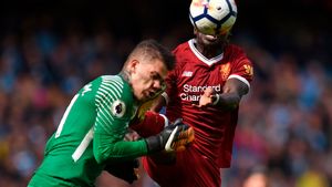 Fața lui Ederson arată teribil! Cum arată portarul lui Manchester City după ce Mane "l-a măcelărit" | FOTO