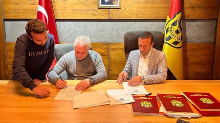 Marius Șumudică, primire senzațională în Turcia: „Nu se poate compara cu ce am avut la CFR Cluj!” Ce discuție a avut cu bașkanul lui Malatyaspor