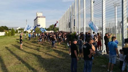 EXCLUSIV | Cum s-a ajuns la scandările anti-Dragnea la meciul dintre echipa susținută de fiul liderului PSD și Craiova lui Mititelu. Ultrașii olteni: "A fost premeditat! Am fost provocați" + FC Universitatea Craiova 1948 depune memoriu la FRF | FOTO & VIDEO