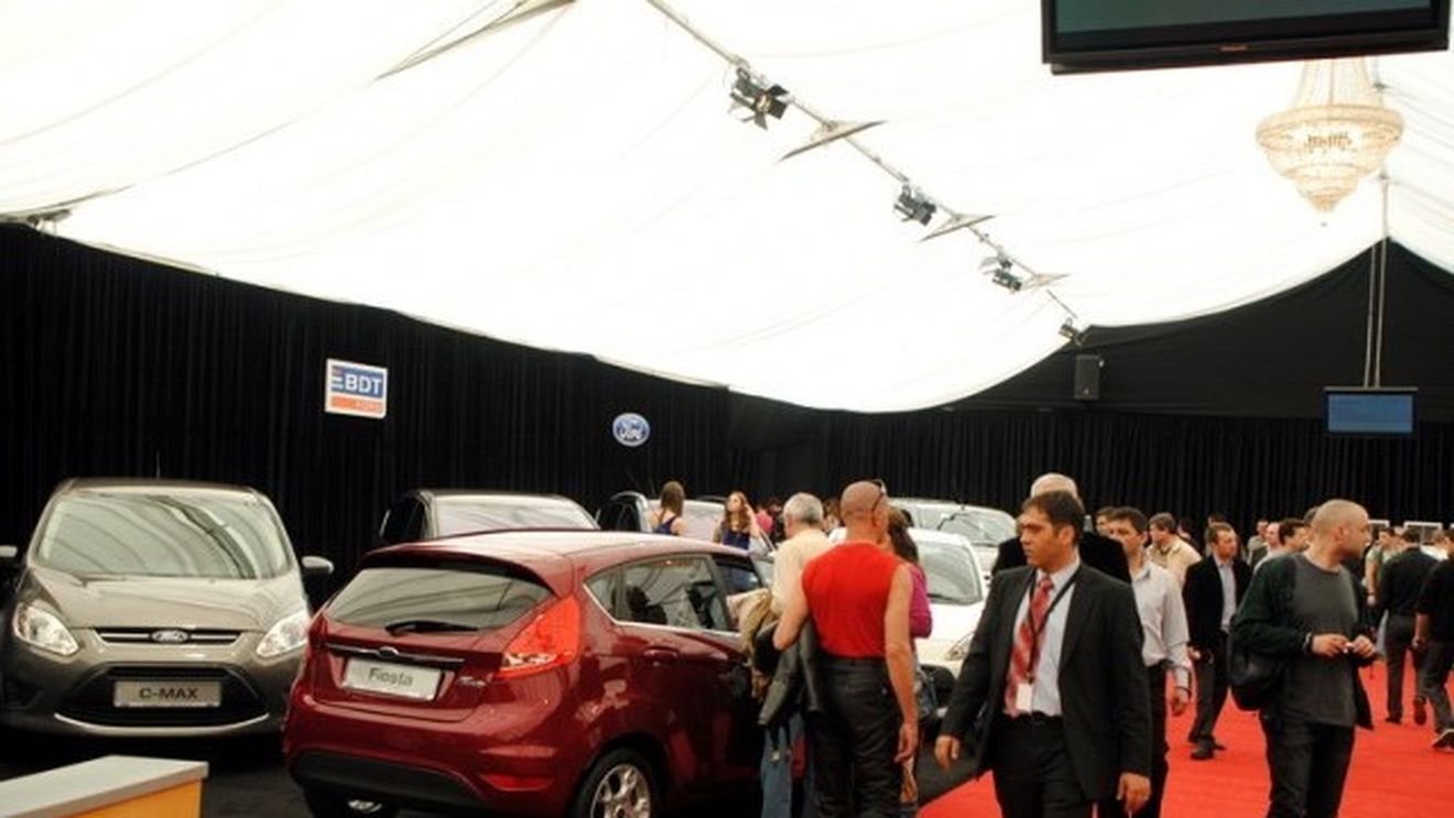 S-a deschis Salonul Internațional Auto-Moto! **Ce modele sunt expuse în premieră!?