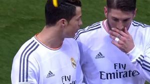 Cazul "bricheta", cu repetiție în Madrid. Ronaldo a fost lovit în cap cu o brichetă aruncată din tribună