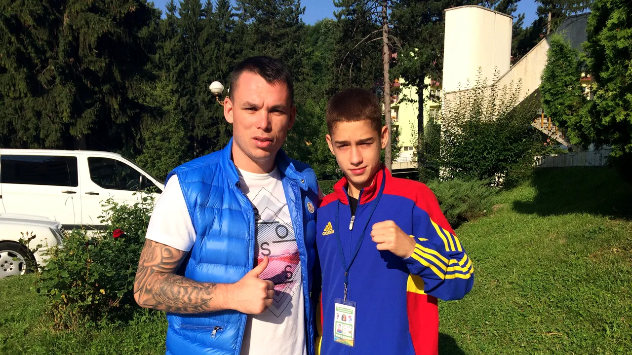 Șapte români în sferturile de finală ale Europeanului de box pentru cadeți de la Rm. Vâlcea, doi tricolori au medalia asigurată. 