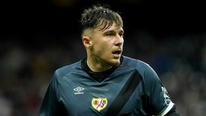 Andrei Rațiu, pus pe hold de Barcelona. Deco negociază pentru brazilianul la modă din Serie A