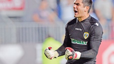 Revine Bornescu la "U" Cluj? Walter poartă negocieri cu portarul Petrolului
