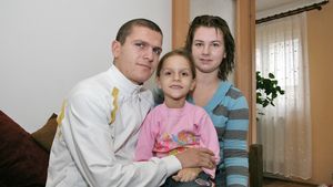 "Banii** te fac să pleci!"