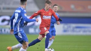 Octavian Popescu se bucură că a scăpat de echipa lui Mihai Rotaru „Știam că dacă nu semnez prelungirea cu Craiova, voi ajunge la FCSB!”