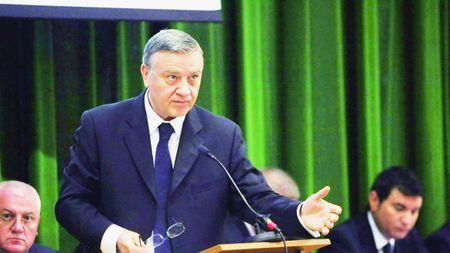 EURO U19 în pericol!** Mircea Sandu caută o variantă de urgență