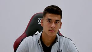 CFR Cluj a început lotul pentru viitorul sezon cu un puşti de 18 ani: „Vă anunțăm cu entuziasm că a semnat”