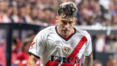 Deja pare o glumă! Catalanii anunță că Manchester City a intrat în cursa pentru transferul lui Andrei Rațiu