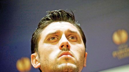 Marica a "executat" soldații! **Gol într-un amical cu o selecționată militară