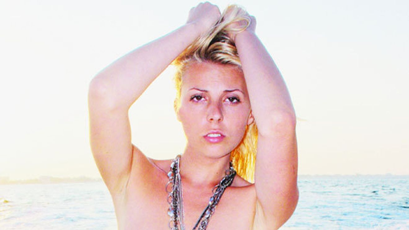 Cea mai cunoscută actriță XXX din România ține cu Steaua!** Alina Plugaru: "Am plâns la returul cu Maccabi"