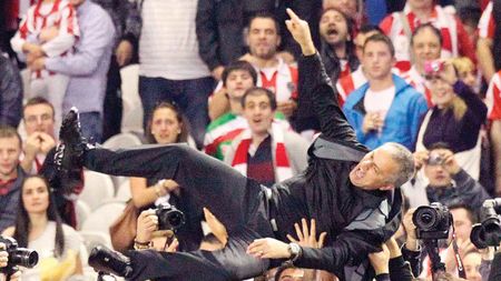 "BarÃ§a a murit, trăiască Realul!"** Încoronați în "Catedrală". Cum i-a depășit Mourinho pe Ivic, Happel sau Trapattoni