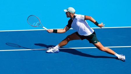 Scandal între jucători, pe teren: „Nimeni nu te iubește!”