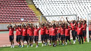 EXCLUSIV - Mulțescu l-a plăcut, dar a fost trimis acasă: "Nu citesc, dar văd mingea"