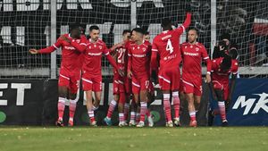 Dinamo București a cerut să se intoneze imnul „Deșteaptă-te, române!” la meciul cu Sepsi și a urmat o decizie scandaloasă a celor care răspund de organizare