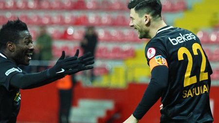 Cristian Săpunaru pleacă de la Kayserispor. Presa din Turcia a aflat cu cine semnează