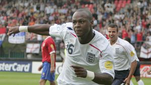 Internațional englez împrumutat pe 28 de zile