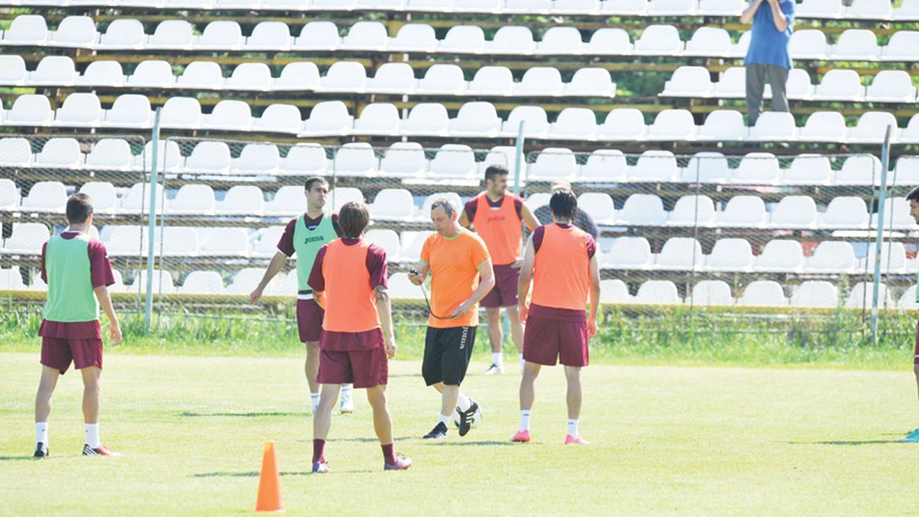 Rednic e out la primul eșec! Paszkany așteaptă ca tehnicianul să își dea demisia pentru a nu-i plăti salariul