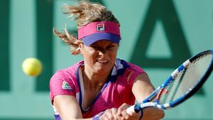 Clijsters, eliminată de la Roland Garros** de locul 114 WTA