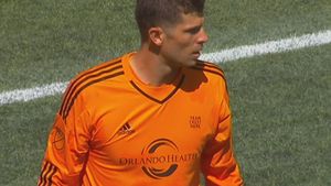 "Intrusul" care a apărat poarta celor de la Orlando City. Faza zilei vine din Major League Soccer