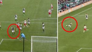 Au crezut că au dat o SUPER lovitură, acum sunt convinși că și-au luat 'ȚEAPĂ‚'!** VIDEO Cum s-a făcut de râs la noua echipă un fost star de la Arsenal și United