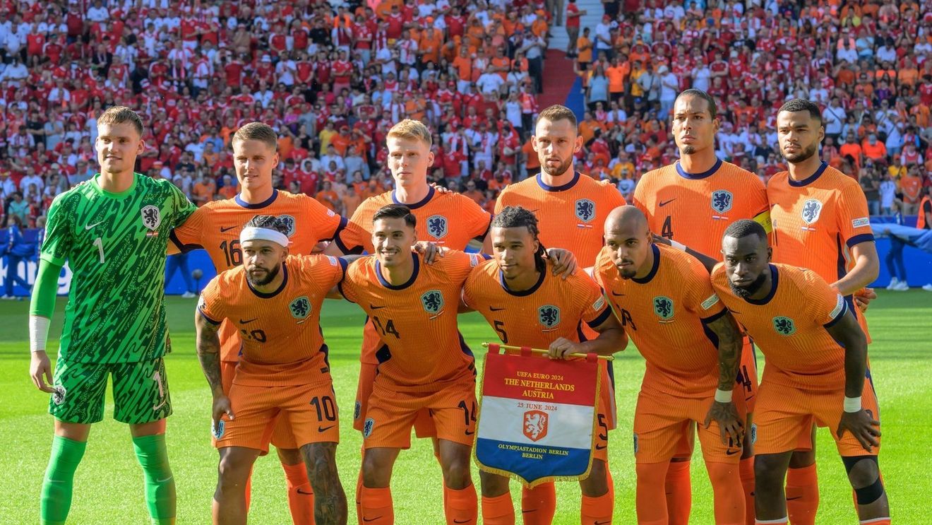 I-a luat apărarea fotbalistului ostracizat înainte de România - Olanda!