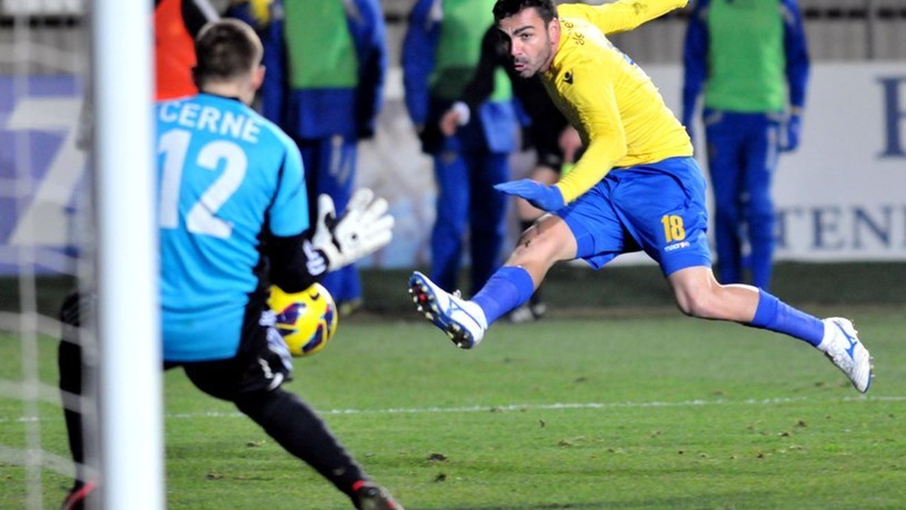 Marian Cristescu a plecat de la Petrolul! EXCLUSIV - Jucătorul e aproape de Astra. Rapid a intrat pe fir