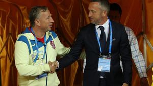Mihai Stoica îl ia peste picior pe Dan Petrescu, după ce antrenorul campioanei s-a plâns de tragerea la sorți din cupele europene. „Dacă te califici, înseamnă că a fost bună”