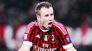 Stare de șoc la Milan!** Cassano poate să meargă și să vorbească, dar a rămas internat în spital