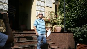 Mititelu îl acuză pe Sandu că încearcă să înscrie în Liga a II-a o altă echipă Universitatea Craiova