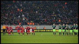 Secretul fabulosului Steaua - Ajax 2-0 și al calificării la penalty-uri, dezvăluit după 11 ani: „S-a întâmplat ceva pe aeroport, asta mi-a spus Laurențiu Reghecampf!”. EXCLUSIV