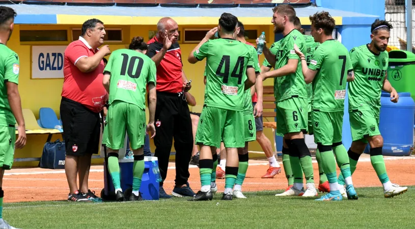 Dinamo a recunoscut discuțiile pentru venirile a doi jucători: un căpitan din play-off-ul Ligii 2 din sezonul trecut și un mijlocaș sub contract cu FCSB