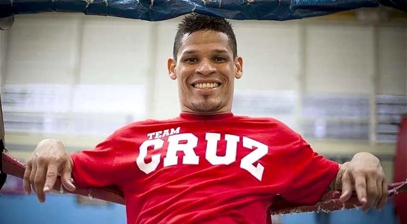 Portoricanul Orlando Cruz** este primul pugilist profesionist care a recunoscut că este homosexual