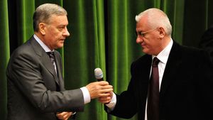 Sandu vine cu o variantă incredibilă: "Dacă am făcut atâtea, de ce nu facem anul ăsta Liga I cu 20 de echipe? Mulțumim pe toată lumea!"