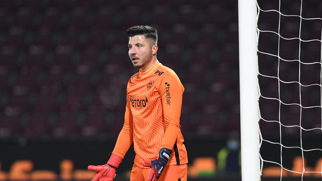 Prosport a pus mâna pe mesajul lui Cristi Bălgrădean către conducerea de la CFR Cluj. Ce transmite portarul ajuns rezerva lui Scuffet | EXCLUSIV
