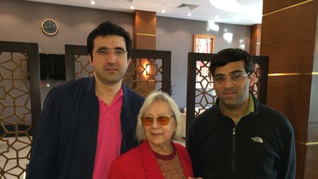 SPECIAL | Regina șahului românesc. Elisabeta Polihroniade a împlinit 80 de ani, dar continuă să-și ducă existența în jurul tablei cu 64 de pătrățele. "Mai joc, dar numai de plăcere"