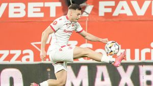 FCSB i-a pregătit deja locul lui Dennis Politic. Transferul de la Dinamo nu e ușor, dar Meme Stoica a dat undă verde: „Îmi place”