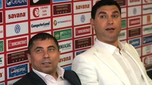 "Borcea și Turcu sunt gândaci! Dacă mă supăr cumpăr Dinamo!"