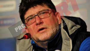 Pustai: "Am încercat să închegăm o echipă, dar mai avem mult de muncă" Rapidul așteaptă pașii greșiți ai rivalelor din lupta pentru evitarea retrogradării