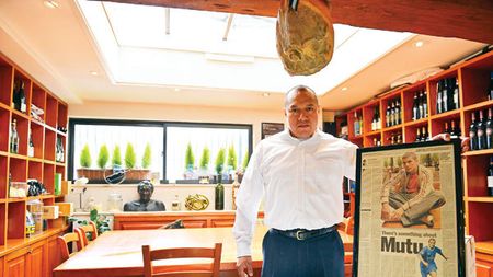 EXCLUSIV: Mourinho l-a "vânat" pe Mutu când era Chelsea: "Voia să-l dea afară" Dezvăluiri incredibile despre perioada românului la Londra!** Cine l-a 'împins' în povestea drogurilor