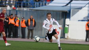 Pandurii au transferat și ei un Cristea!** Gorjenii negociază pentru Curelea și Chihaia de la Sportul