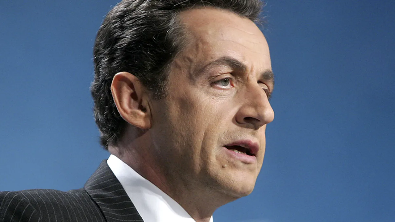 Sarkozy încurajează naționala Franței