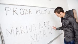INTERVIU EXCLUSIV.** Șefii l-ar lăsa în Ghencea, el a fost sfătuit să rămână "câine":** "Mi-a spus să nu merg vreodată la Steaua!" Cine i-a recomandat asta lui Alexe