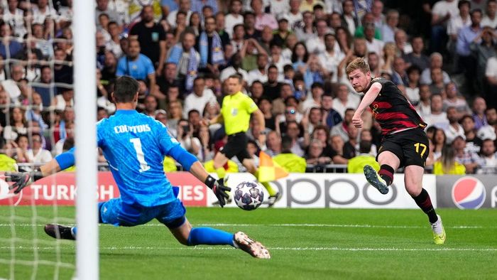 „Bomba” lui Kevin De Bruyne! Golul reușit de către belgian în meciul dintre Real Madrid și Manchester City l-a făcut pe Guardiola să sară de bucurie | VIDEO