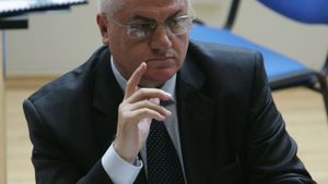 Dragomir: "Puteam să-l curăț pe Sandu, dar are multe relații"