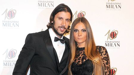 SURPRIZĂ‚ | A fost campion mondial cu Italia în 2006, a jucat la AC Milan și acum își caută echipă pe Linkedin. Ce anunț a postat 